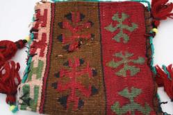 EL YAPIMI HALI ÇANTA  (KUCUK KOLİ)