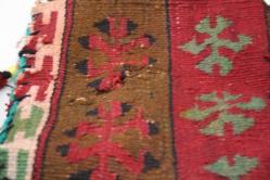 EL YAPIMI HALI ÇANTA  (KUCUK KOLİ)