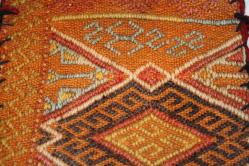 EL YAPIMI HALI ÇANTA  (KUCUK KOLİ)