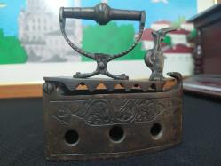 KÖMÜRLÜ KOL YAKA ÜTÜSÜ