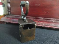 KÖMÜRLÜ KOL YAKA ÜTÜSÜ