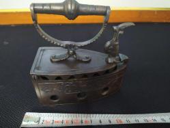 KÖMÜRLÜ KOL YAKA ÜTÜSÜ