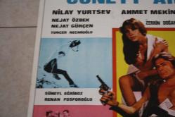 AŞK PARA YUMRUK FİLMİNİN AFİŞİ OYNAYANLAR: CÜNEYT ARKIN, NİLAY YURTSEV, AHMET MEKİN