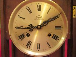 DUVAR SAATİ ''MEISER-ANKER'' oldukça yaşlı EFSANE DUVAR SAATİ,ÇALIŞIR DURUMDA ANTİKA VE KUSURSUZ 1001