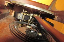 DUVAR SAATİ ''MEISER-ANKER'' oldukça yaşlı EFSANE DUVAR SAATİ,ÇALIŞIR DURUMDA ANTİKA VE KUSURSUZ 1001