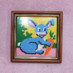 VINTAGE BİR ÇİFT EL YAPIMI TAVŞAN GOBLEN ÇERÇEVELİ KÜÇÜK TABLO