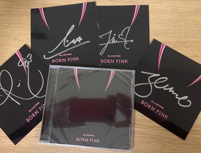 BLACKPINK İMZALI BORN PINK KARTLAR + CD SET 2022 - Efemera