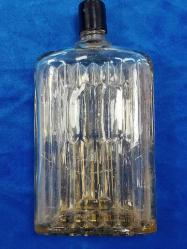 Tarihî kolonya şişesi