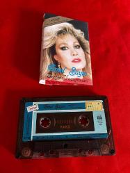 EMEL SAYIN - SEVGİSİZ YAŞAYAMAM - KASET - KAANTİK