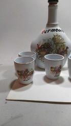 P46---VERMOUTH PORSELEN ŞİŞE VE ALTI BARDAK