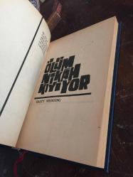 ÖLÜM NİKAH KIYIYOR       * ( Lacivert Şık Cildinde )