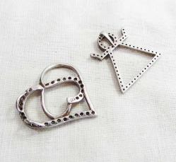 ŞıK Ve FaRKLı TAŞLI GüMüŞ KoLYe UÇLARI-2 Adet..........925 Ayar