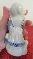 RUSYA 1980'LERDEN VİNTAGE PORSELEN BİBLO, ŞAŞKINLIKTAN AĞZI AÇIK KALMIŞ ANNE, KÜÇÜK KIZ VE KÖPEK 13 CM