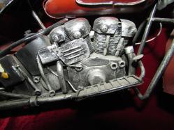 KOLEKSİYON OBJESİ  EL İŞÇİLİĞİ ''1940 BMW R75'' MOTORSİKLET(1:30 ölçekte).ÇOK KALİTELİ VE SAĞLAM METAL ÜRÜN 786