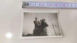 195O'LER ATLI ADAM  FOTOĞRAF SİYAH BEYAZ KONDİSYON YÜKSEK KOLEKSİYONLUK .