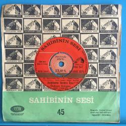 Özdemir Erdoğan - Uzaklaşma benden öyle / Duyduk duymadık demeyin / 45'lik