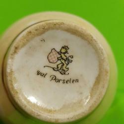 P9--------KULLANILMIŞ TABAKSIZ YAŞLI ROYAL PORSELEN KAHVE FİNCANI