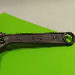 P45--TONA MARKA ANTİKA İNGİLİZ ANAHTARI