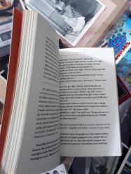 platon bir gün kolunda bir ornitorenkle bara girer - thomas cathcart