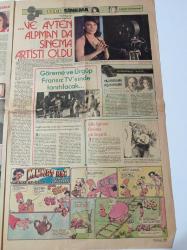HÜRRİYET GAZETESİ KELEBEK EKİ - 26 OCAK 1974 - Nilüfer - Göreme - Peri Bacaları - Ayten Alpman Da Sinema Sanatçısı Oldu - Yılmaz Güney - Erol Taş - İnce Cumali - Şenay - Gilbert O'Sullivan - İNCE CUMALİ, YILMAZ GÜNEY FOTO ROMAN - MURAT ALİ ÇİZGİ ROMAN  - 4 SAYFA