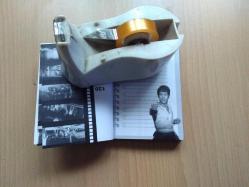 BRUCE LEE - PATRON BENİM - NOT DEFTERİ ve ARKASI ÇEVİR KİTAP SETİ