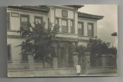 KAYSERİ'DE ÜZERİ OSMANLICA YAZILI BİR BİNA FOTOĞRAFI...