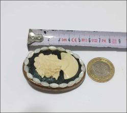 Retro Bakır ve Reçine Cameo Eşarp Tokası