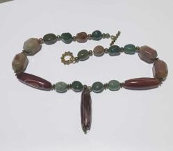 Vintage El Yapımı  Değişik renklerde Akik taşlı Kolye