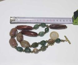 Vintage El Yapımı  Değişik renklerde Akik taşlı Kolye