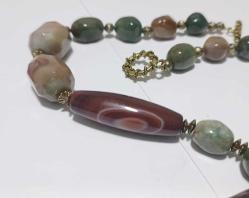 Vintage El Yapımı  Değişik renklerde Akik taşlı Kolye