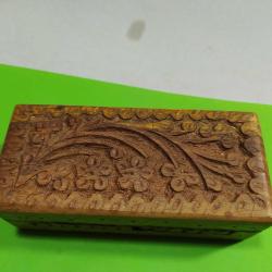 P12-------EL YAPIMI CEVİZ OYMA AHŞAP KUTU