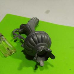 P57-----ZİN METAL KÜÇÜK BOY DEKORLUK YAŞLI SÜRAHİ