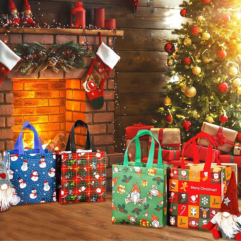 25 Things to Put in Christmas Goodie Bags for Kids  CrystalandCompcom