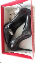 PIERRE CARDIN AYAKKABI 39 NUMARA..ÖZEL ÜRETİLMİŞ