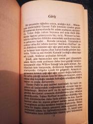 Beyaz Dizi - İhanet Belgesi - Laura Pender - Sayı:567 - Türkçe Kitap - Gelişim Yayınları -