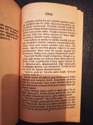 Beyaz Dizi - Kızıl Kraliçe - Leigh Daniels - Sayı:573 - Türkçe Kitap - Gelişim Yayınları -