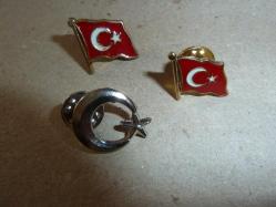 TÜRK BAYRAĞI YAKA ROZETİ LOTU 8 ADET