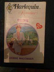 Beyaz Dizi - Valerie - Debbie Macomber - Sayı:25 - Türkçe Kitap - HARLEQUIN YAYINCILIK -