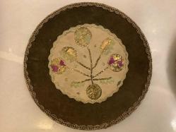 ANTİKA TEL KIRMA ÇİÇEK MOTİFLİ İKİ ADET TABAK