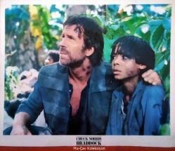 Komando Harekatı Filmi Lobi Kartı No:1 Lobby Cards Chuck Norris Braddock Film Pop Yönetmen: Aaron Norris Aki Aleong Yehuda Efroni 25x20 cm