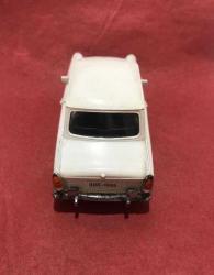 Trabant - Çek bırak diecast model araba