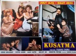 Kuşatma Filmi Lobi Kartı No:4 Lobby Cards Yılmaz Duru Umut Ulaş Bulut Aras Deniz Erkanat Fatoş Sezer Necati Er Alev Altın Hüseyin Peyda 34x24 cm