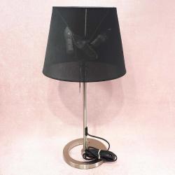 IKEA NYFORS YÜKSEKLİĞİ VE IŞIĞI AYARLANABİLİR METAL KAİDELİ , SİYAH ŞAPKALI MODERN TASARIM ABAJUR