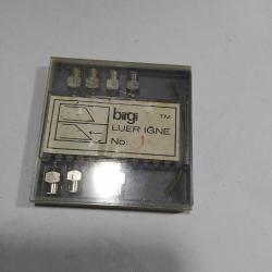 K69----------YERLİ ÜRETİM BİRGİ LUER ESKİ ŞIRINGA İĞNELERİ NO 1---7 ADET VAR