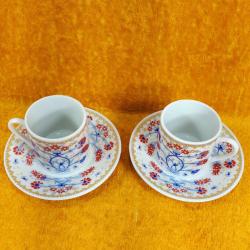 VINTAGE KARANFİL VE LALE KLASİK TÜRK DESENLİ BİR ÇİFT PORSELEN KAHVE FİNCANI