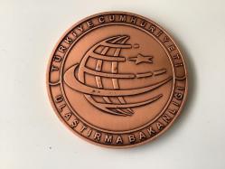 ULAŞTIRMA BAKANLIĞI BÖLÜNMÜŞ YOL HATIRA MADALYONU 2011