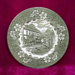 VINTAGE ROYAL TUDOR WARE STAFFORDSHIRE ENGLAND COACHING TAVERNS 1828 HAND ENGRAVED YEŞİL RENKLİ SERAMİK TABAK