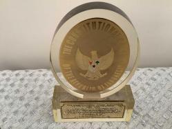 ENDONEZYA ANAYASA MAHKEMESİ ANI PLAKETİ