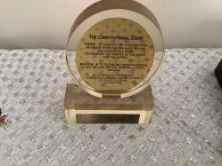 ENDONEZYA ANAYASA MAHKEMESİ ANI PLAKETİ