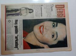 Cumhuriyet Dergi Gazetesi - 12 Mayıs 2002 - Sayı 842 - Melike Demirağ Fotoğrafı - Hoş Geldin Arkadaş - Nazım Hikmet Şiirleri - Locarno Film Festivali - Yılın En İyi Kadın Oyuncusu - Nesrin Topkapı Fotoğrafı - Kadınlığımı Örttüm Ben - O Bir Radikal - Zeki Ökten